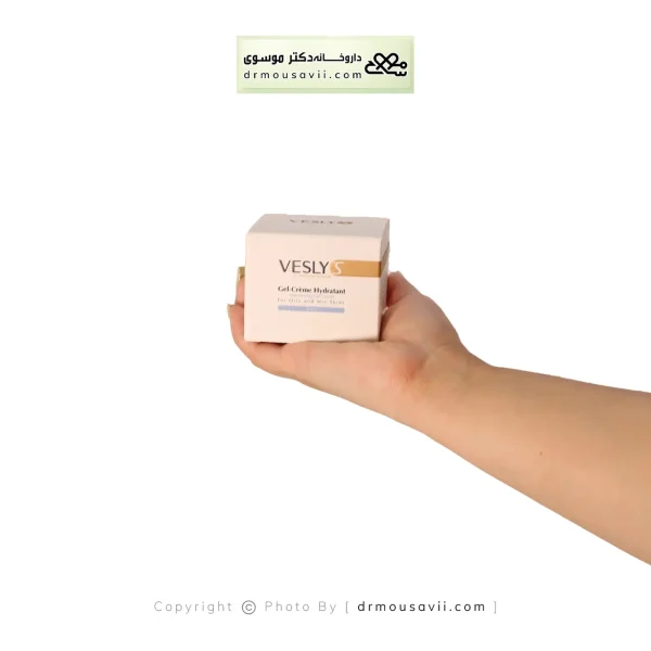 ژل کرم آبرسان روز وسلیز مناسب برای پوست چرب 50 میلی لیتر